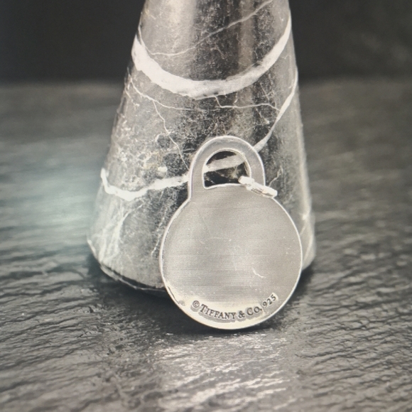 Tiffany & Co Medium Engravable Blank Round Tag Mens Pendant Sterling Silver - Picture 2 of 5